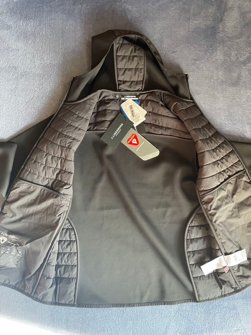 新品J.LINDEBERG ゴルフウェア ジャケット　Mサイズ