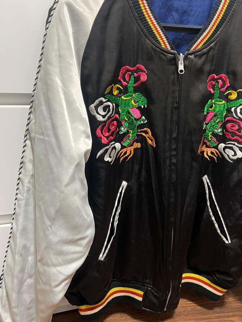 ⭐︎Mサイズ⭐︎ポケモンスカジャン レックウザ pokemon time中古/古着