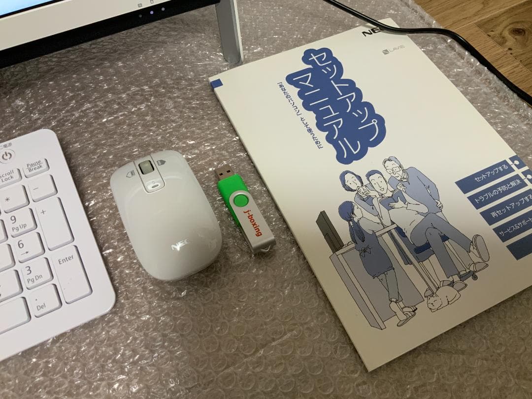 Windowsデスクトップ NEC PC-DA350HAW/Win11/4GB/Celeron3865U