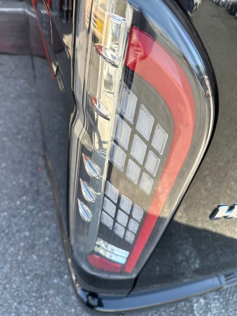 ハイエースLEDテールレンズ