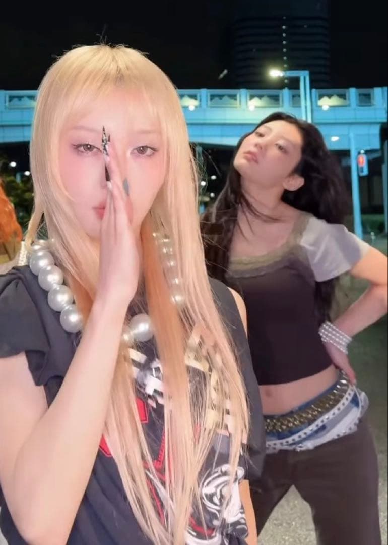 All in studio トップス miumiu Lotta Volkova