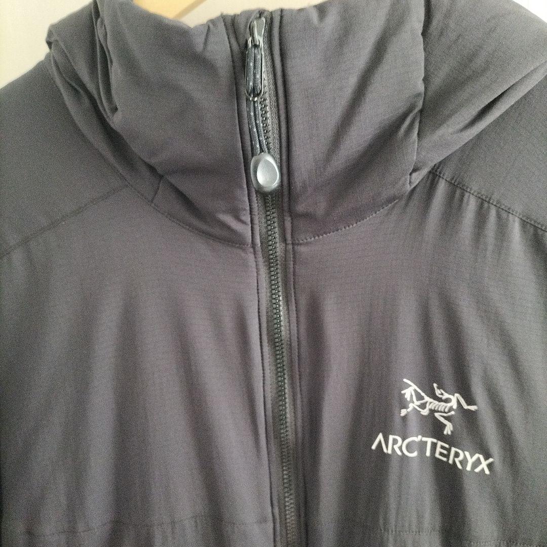 アークテリクス　アトムAR　フーディ