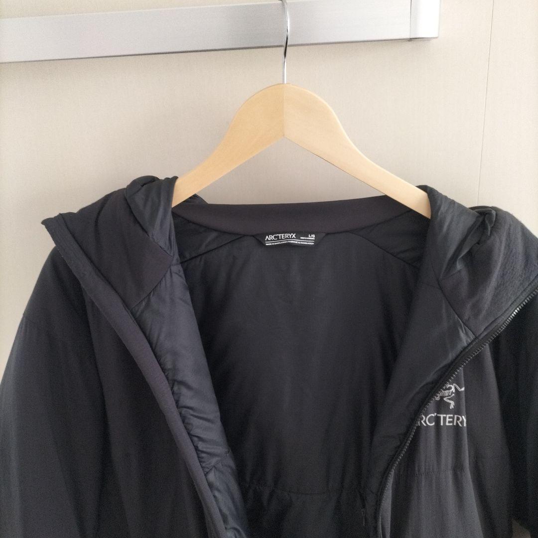 アークテリクス　アトムAR　フーディ