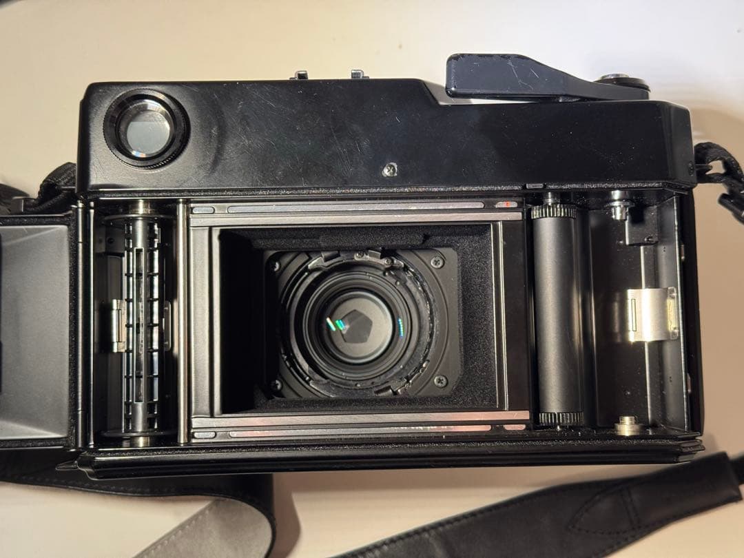 FUJI フジ GW690II 中判フィルムカメラ【おまけフィルム付】