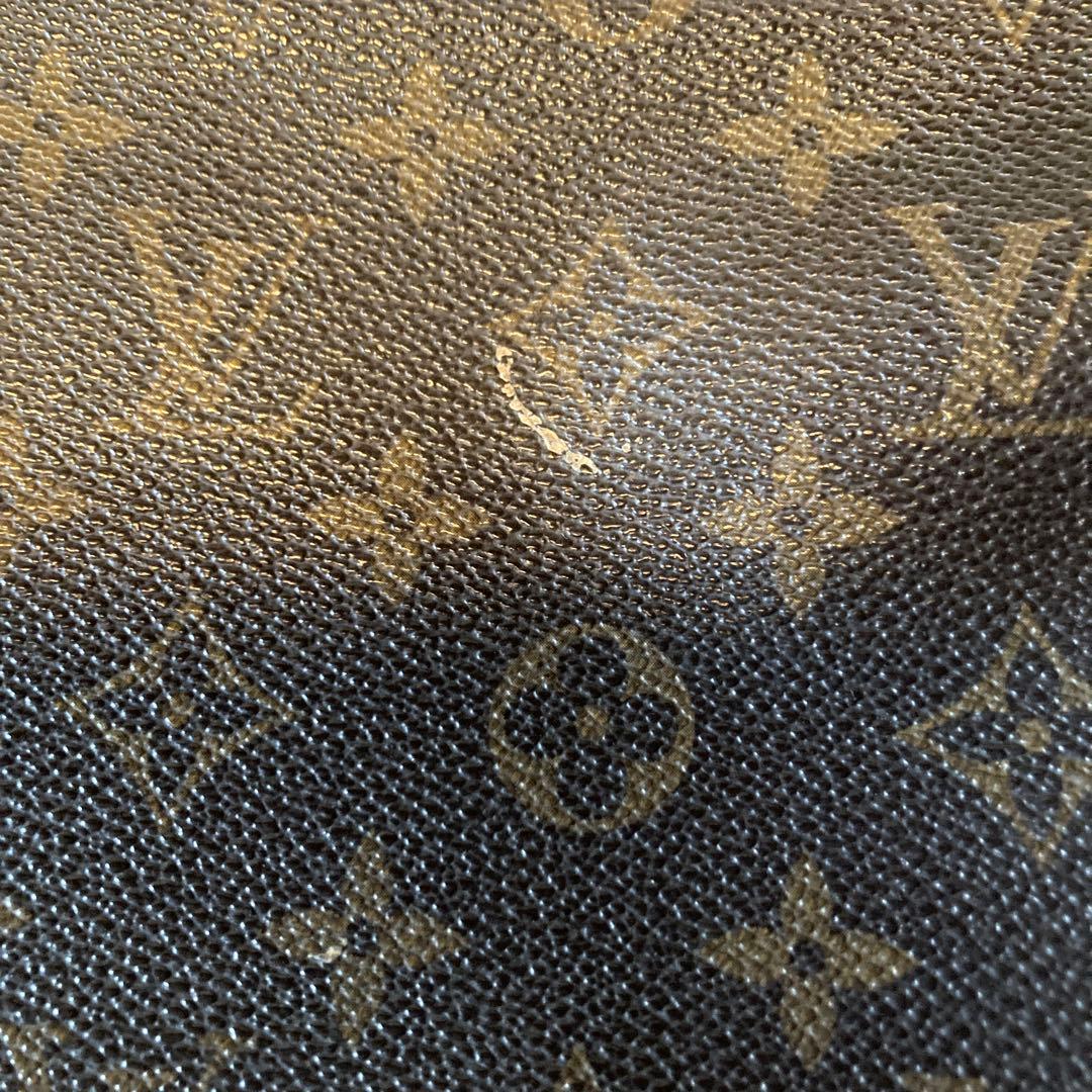 Louis Vuitton ダークブラウン ポーチ