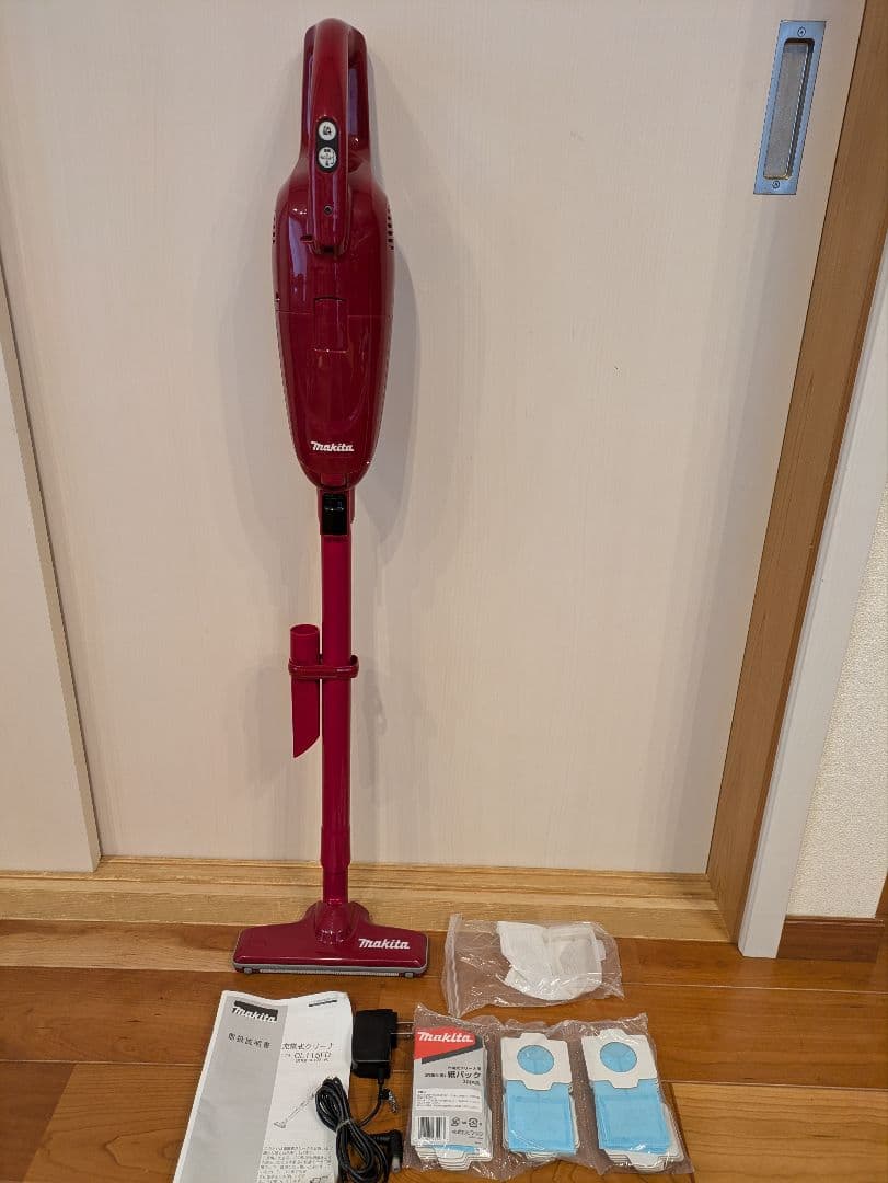 Makita マキタ CL115FD 充電式クリーナー　美品