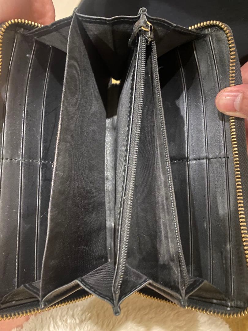 【⚡明日23:59まで値下げ】8800円 GUCCI GGエンボス長財布