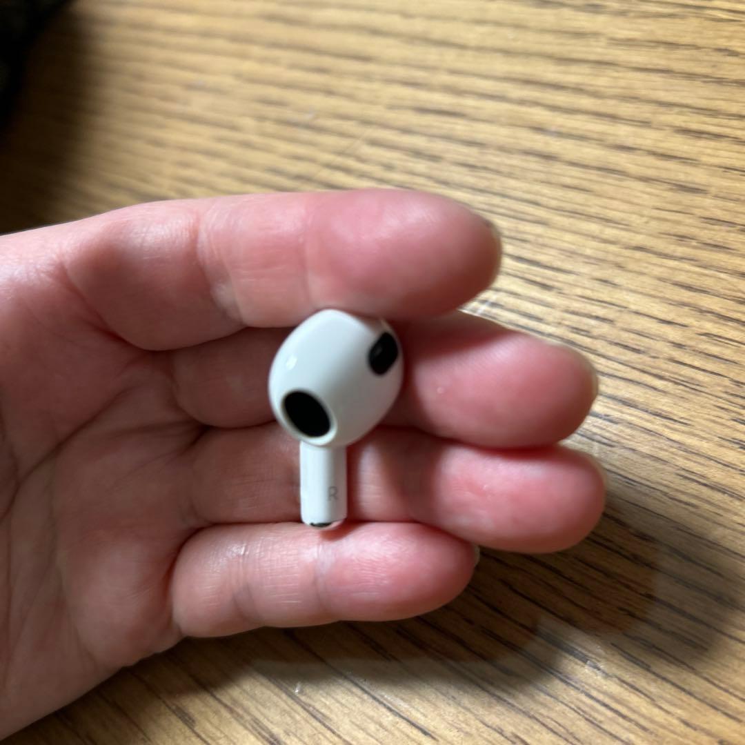 AirPods第三世代本体 ホワイト