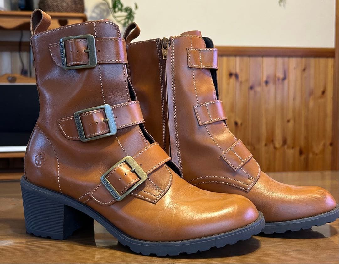 Dr.Marten ドクターマーチン ALETTA レア ベルト ヒール