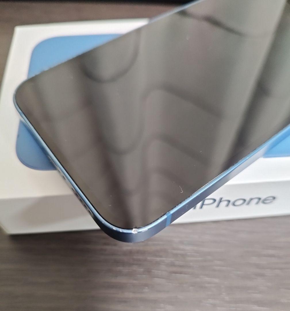 Apple iPhone 13 本体と箱付き