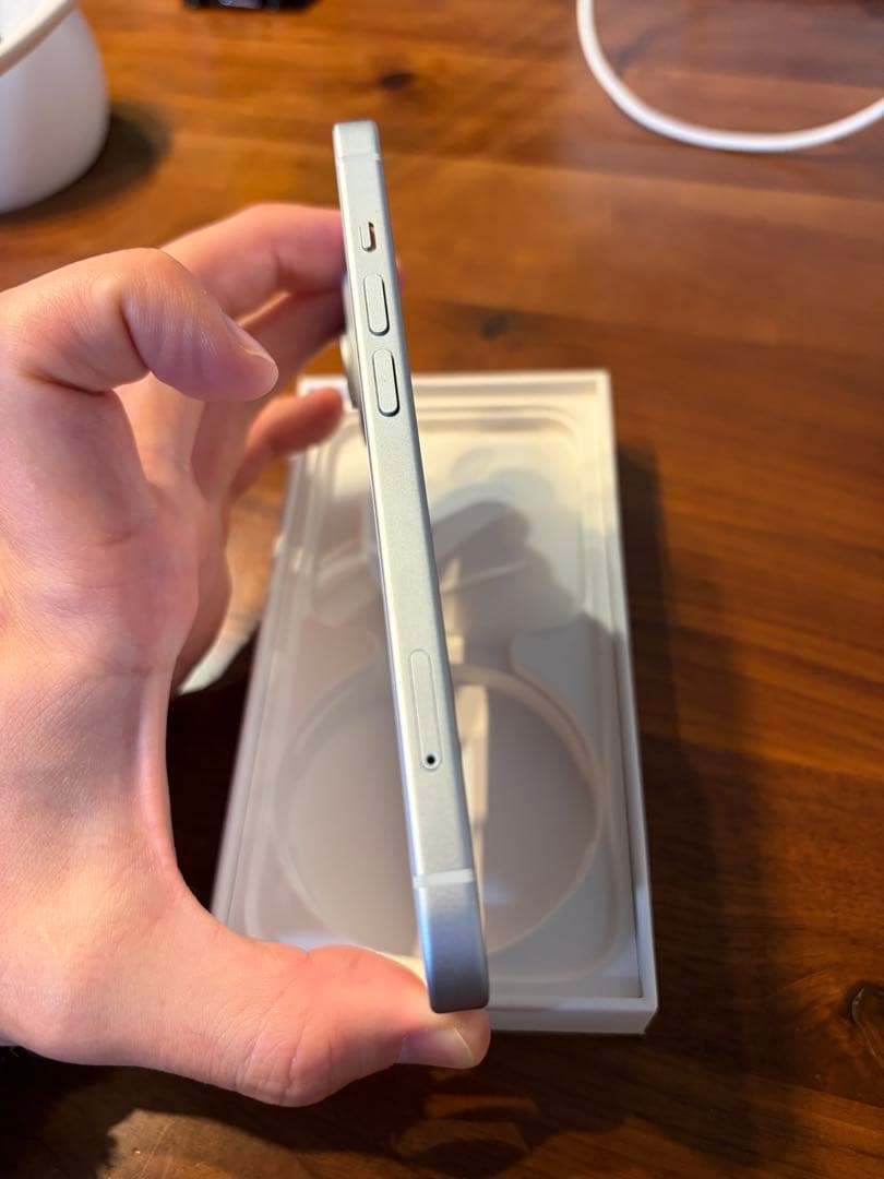 iPhone15 128GB ブルー