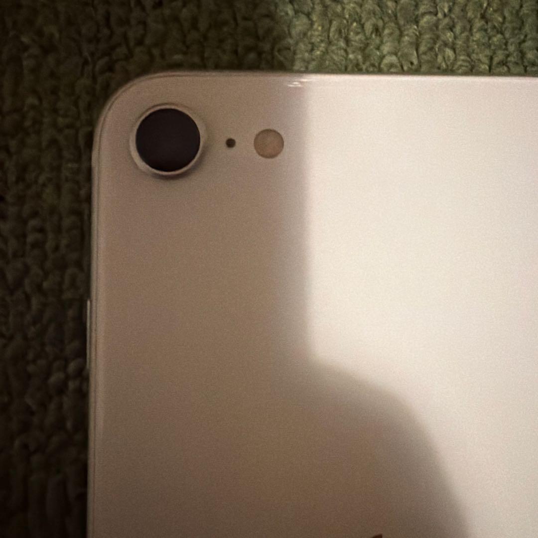 Apple iPhone SE (第2世代) ホワイト 64GB simフリー