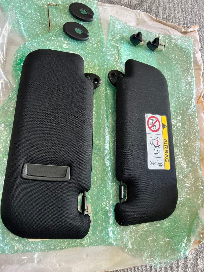 rav4 ブラックAピラー&ブラックバイザー