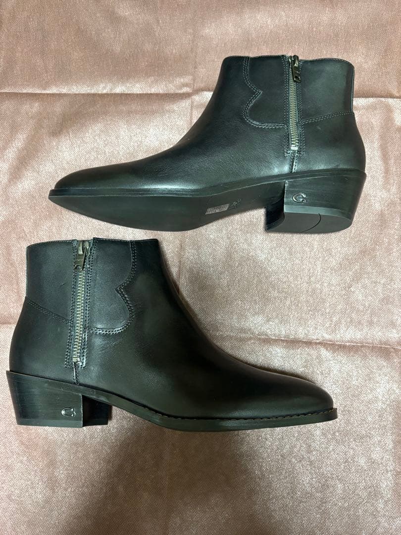 未使用　COACH ブラック サイドゴアブーツ