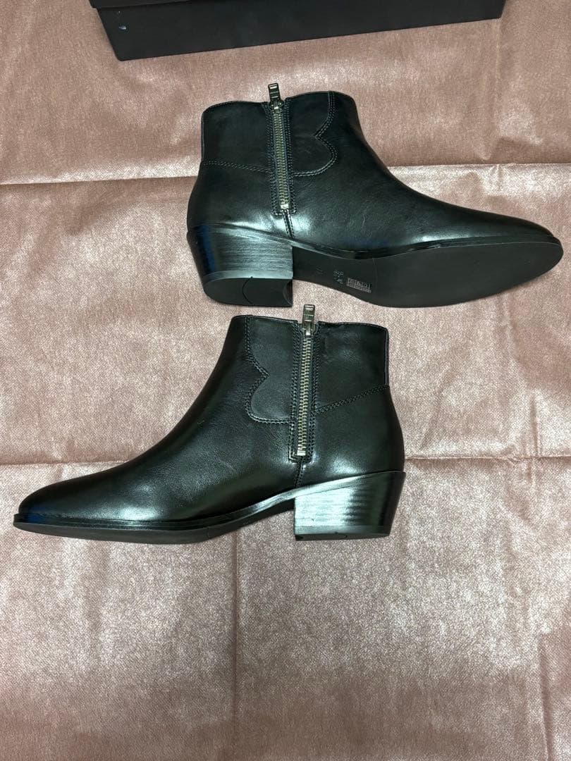 未使用　COACH ブラック サイドゴアブーツ