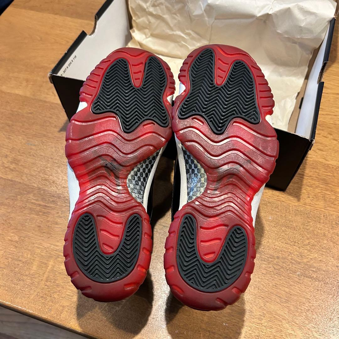 NIKE AIR JORDAN 11 RETRO PLAYOFFS 2001年