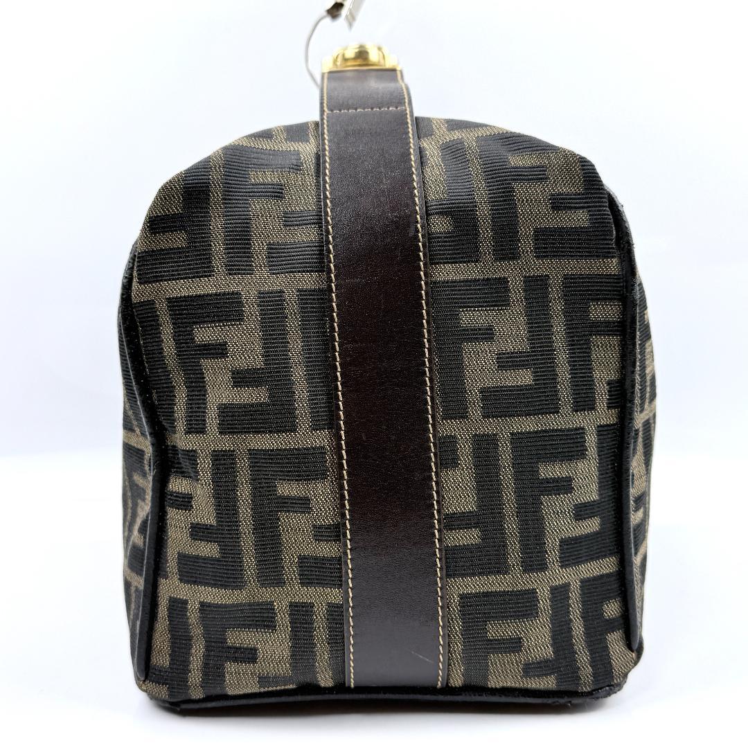 美品 FENDI フェンディ ズッカ 総柄 バニティバッグ ポーチ FF金具