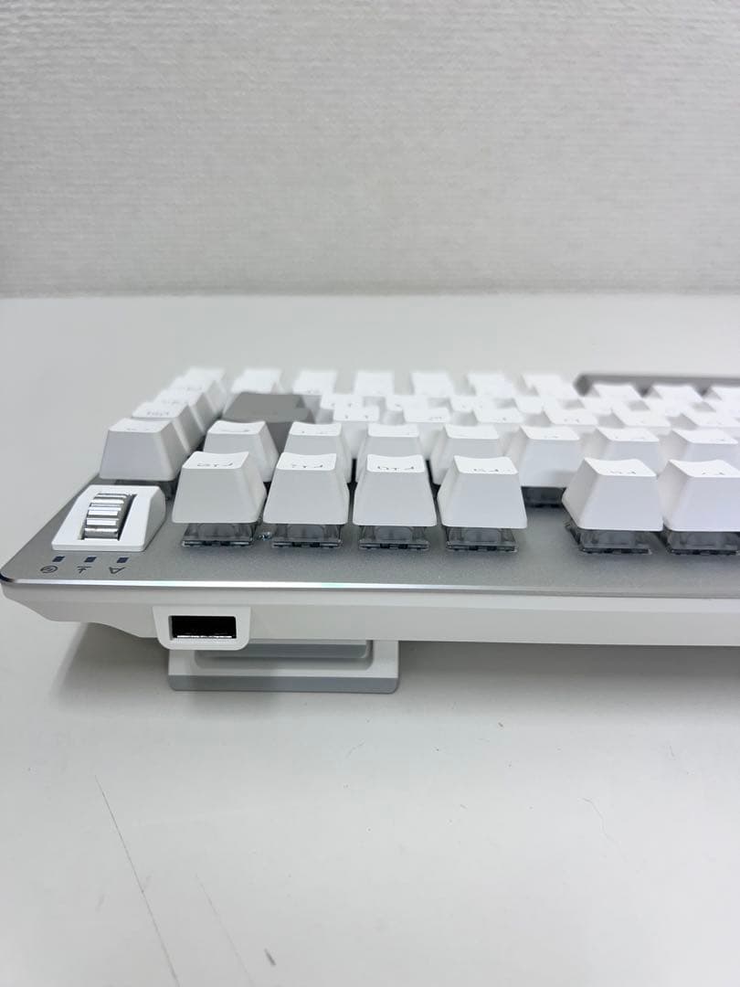 12P1#22 エレコム ゲーミングキーボード V custom VK720A