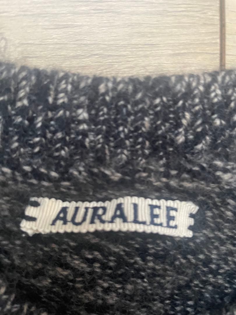 美品！希少！AURALEE 100%カシミヤ セーター