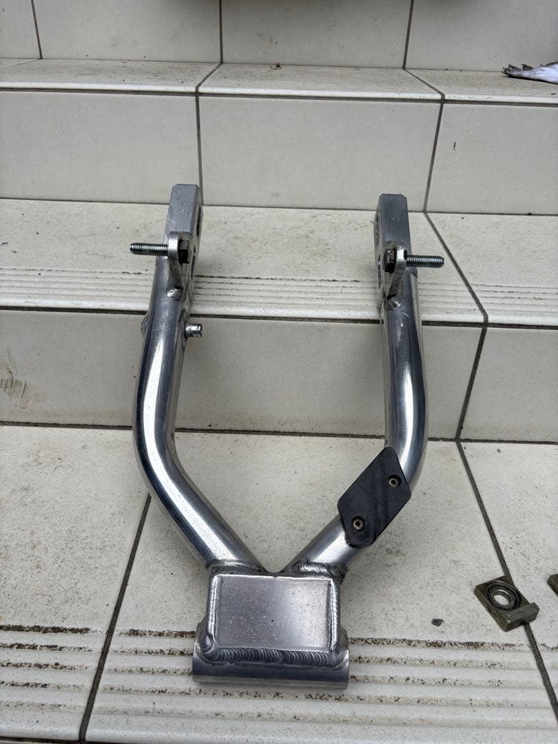 ST50ダックスにて使用 Graftスイングアーム