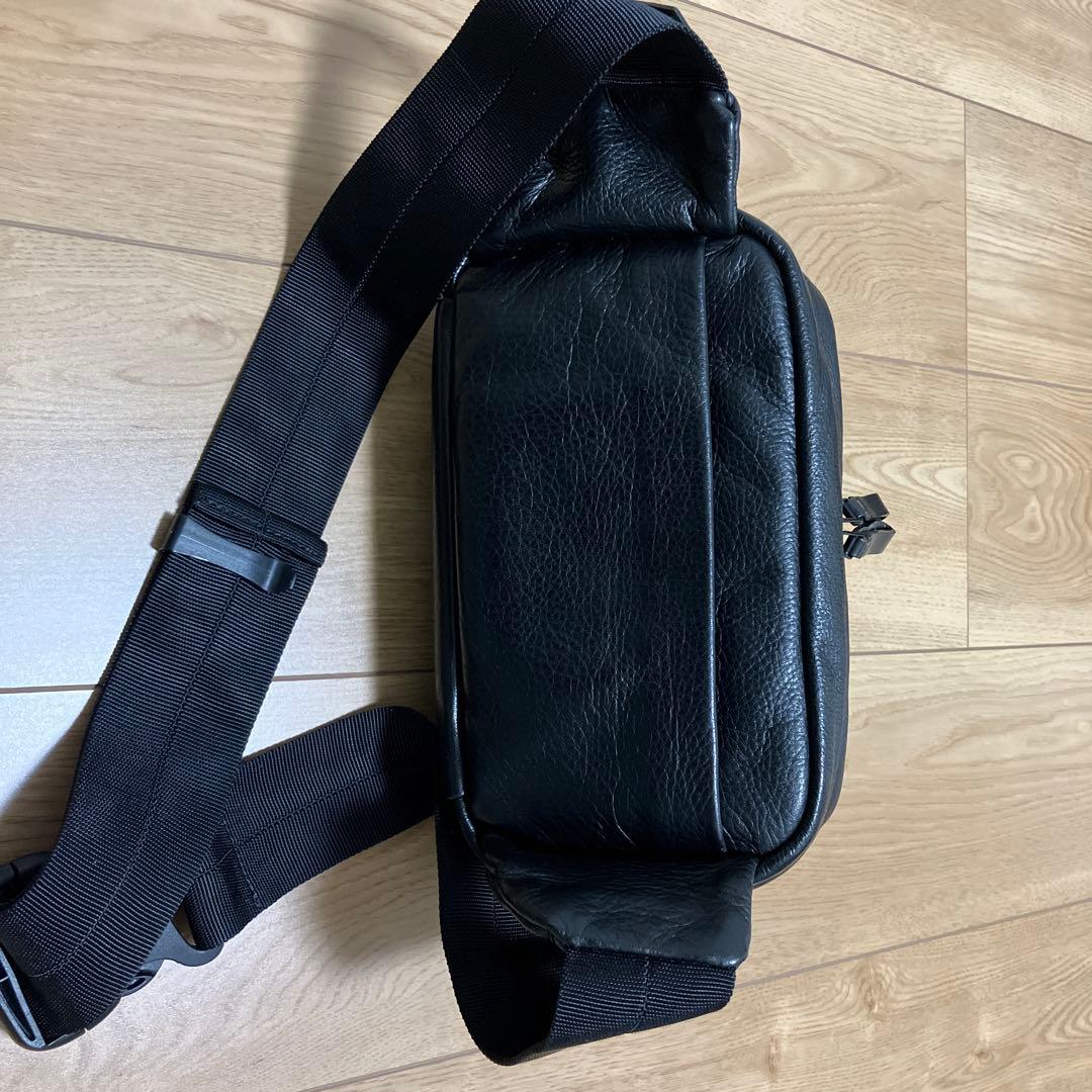 カワニシカバン　ラフ　本革　ボディバッグ　ウエストポーチ