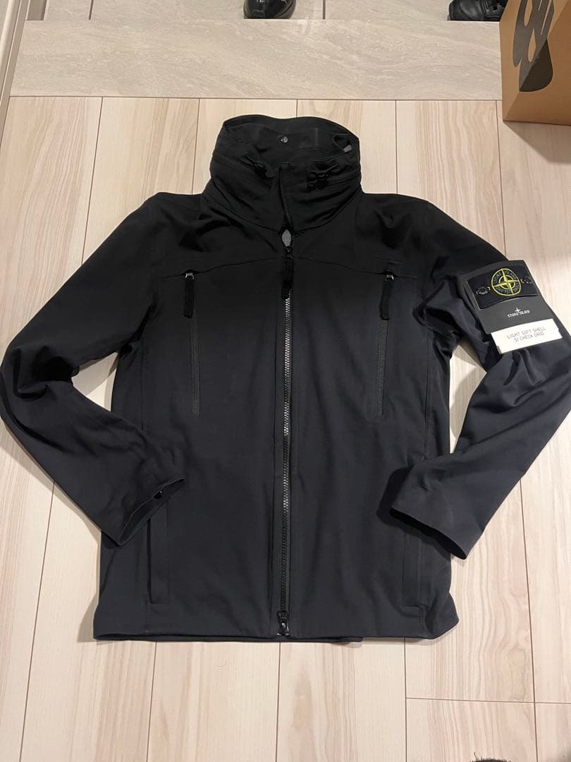 ストーンアイランド ライトソフトシェル ジャケット ブラックS