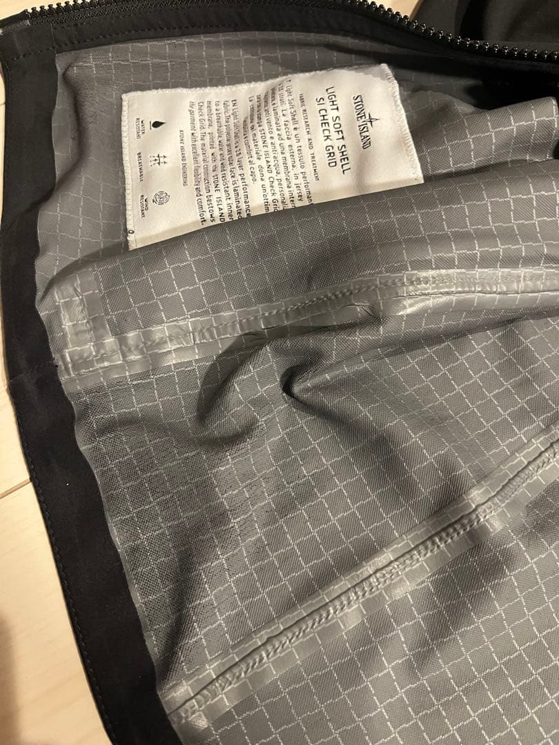 ストーンアイランド ライトソフトシェル ジャケット ブラックS