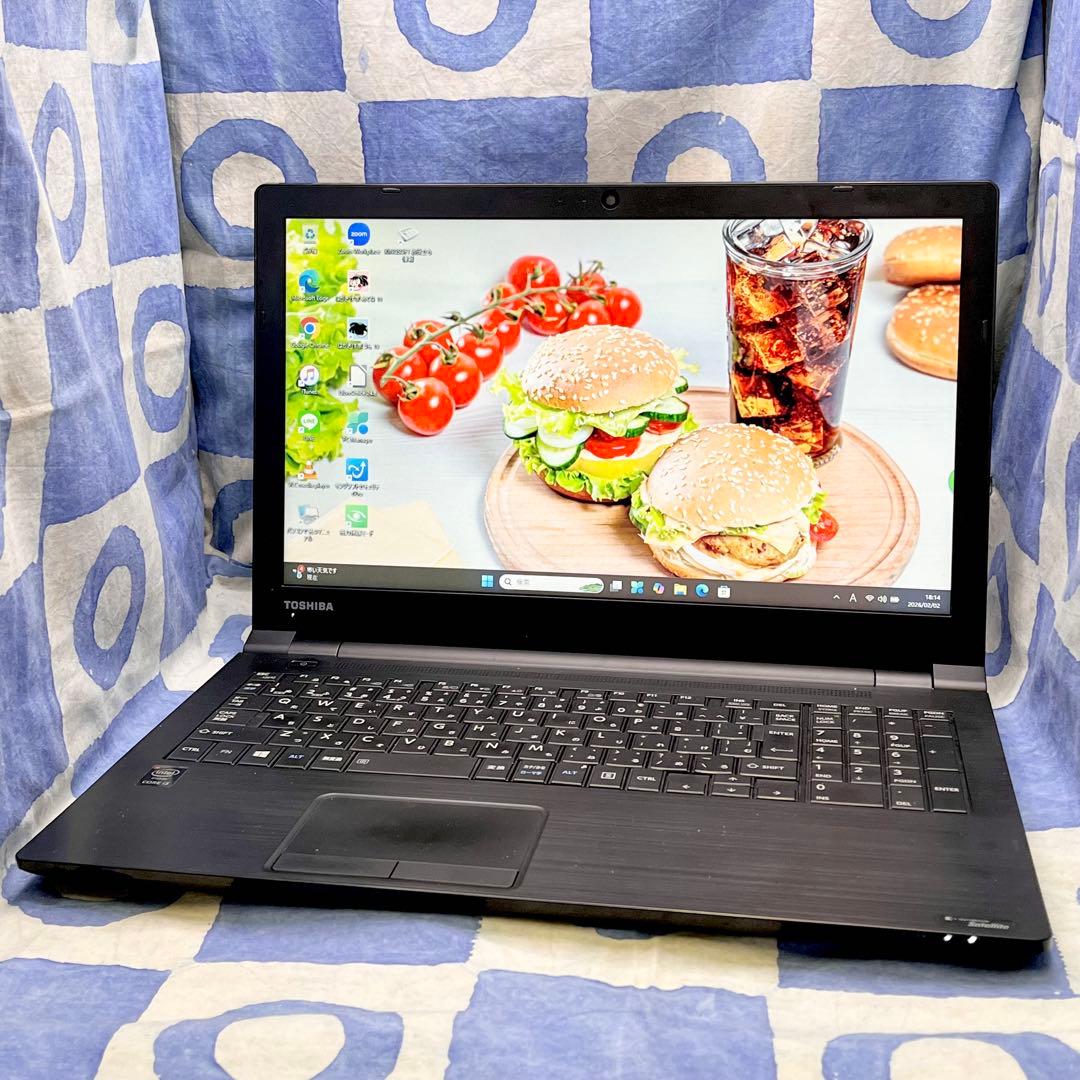 すぐ使える！快適SSD☆シックな黒ノートパソコン♪カメラ付き！Windows11