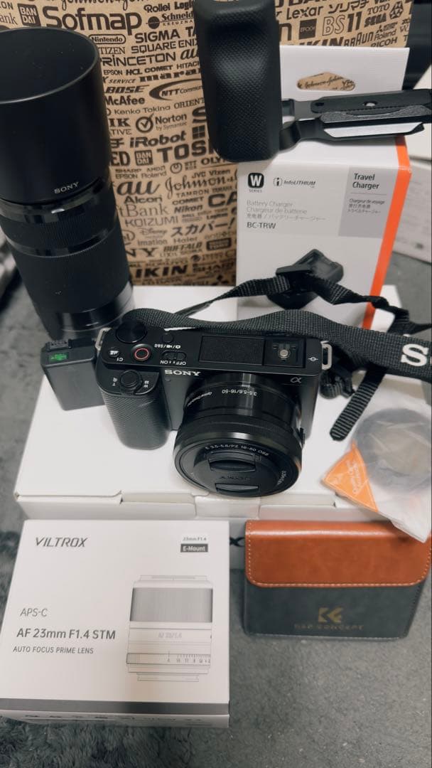 美品 ZV-E10Y VILTOROX AF23mm f1.4付き