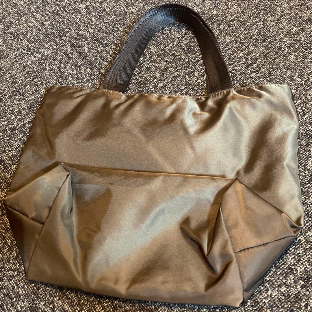 PRADA レディースエコバッグ オリーブグリーン