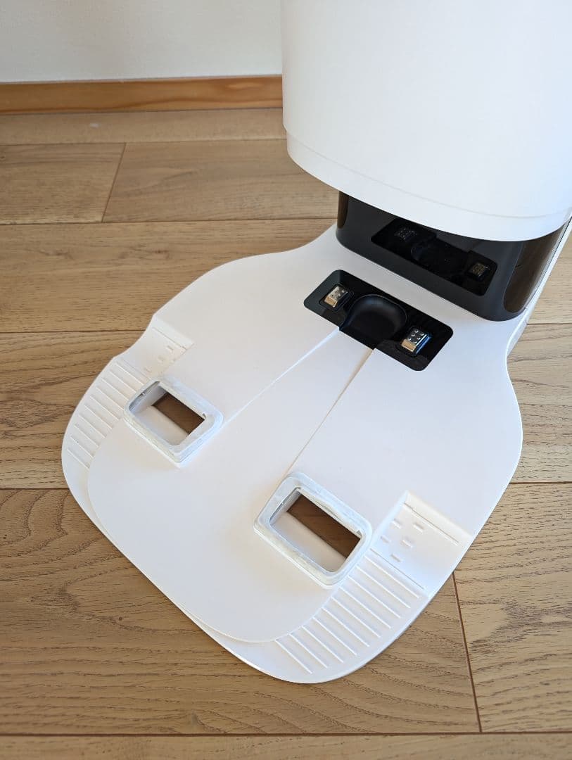 DEEBOT ロボット掃除機 本体 ホワイト 充電ドック付き