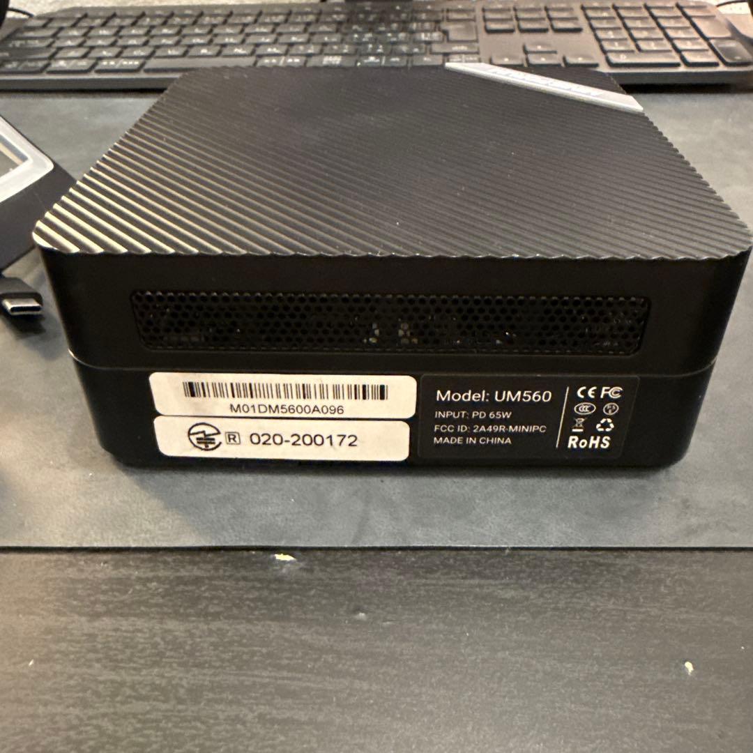 ジャンク ミニPC UM560