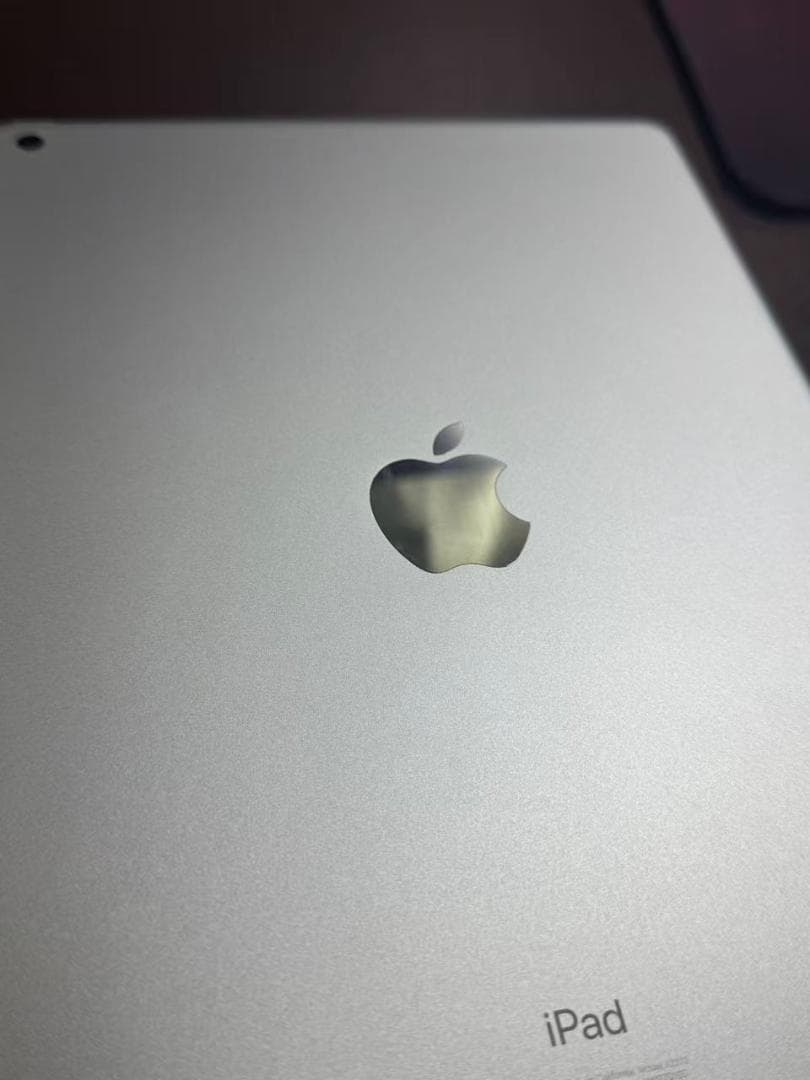 iPad 第8世代 128GB シルバー