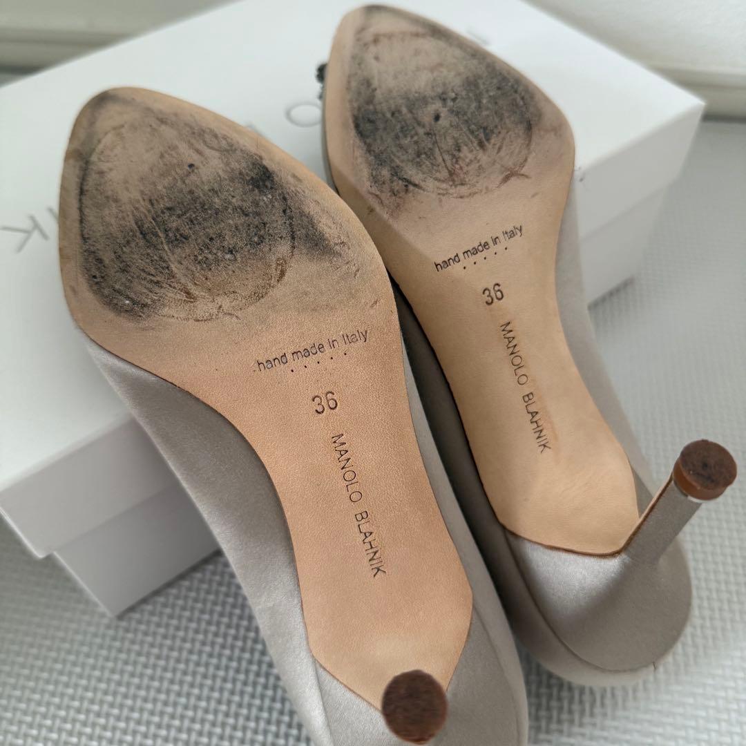 【値下げ】マノロブラニク ハンギシ(ライトグレー)