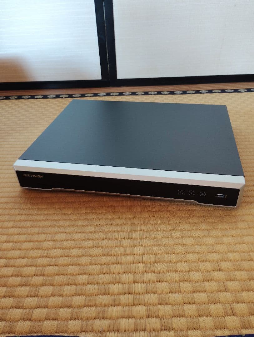 HIKVISION DS-7608NH-12/8P ネットワークビデオレコーダー