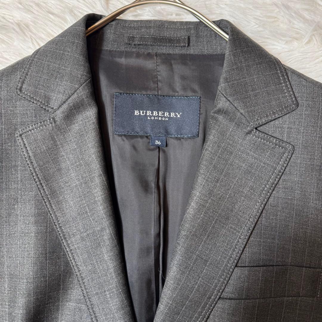 美品 バーバリーロンドン パンツスーツ セットアップ 1つボタン 薄いストライプ