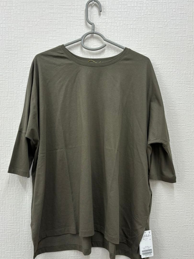 アパルトモン　FluTTER カーキセットアップ