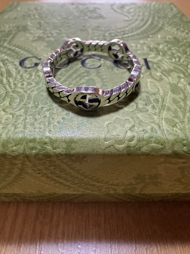 GUCCI インターロッキングリング