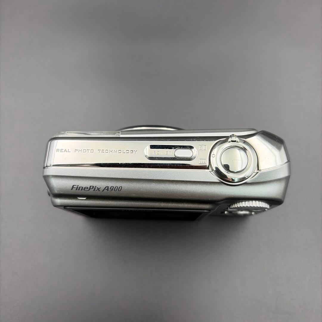 FUJIFILM FinePix A900 シルバー デジタルカメラ 電池駆動