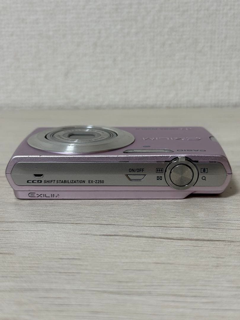 CASIO EXILIM 8メガピクセル ピンク コンパクトデジタルカメラ