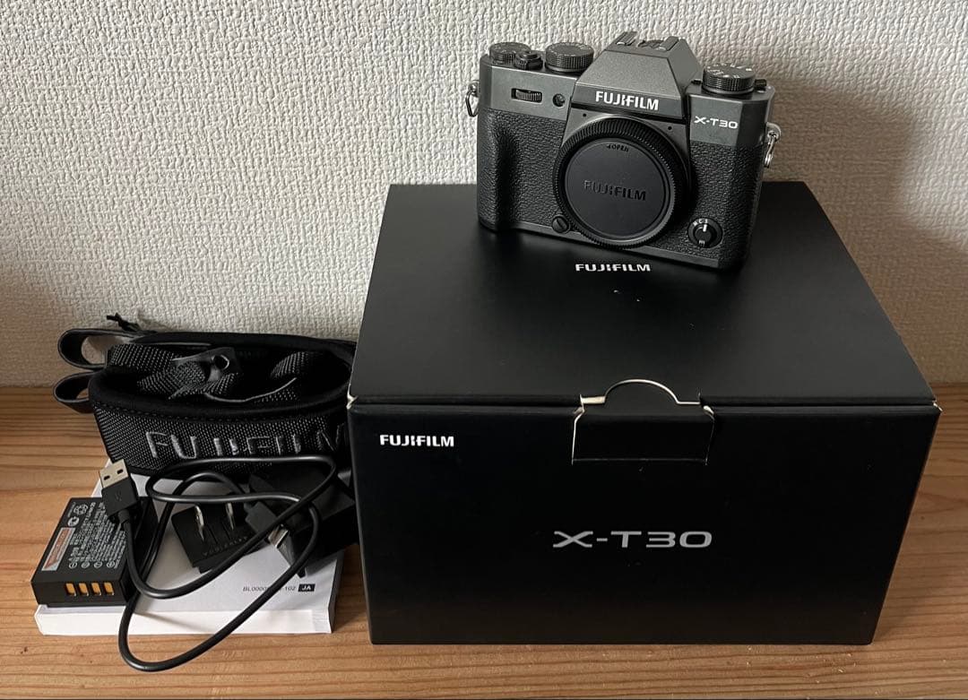 FUJIFILM X-T30 チャコールシルバー ＋おまけ