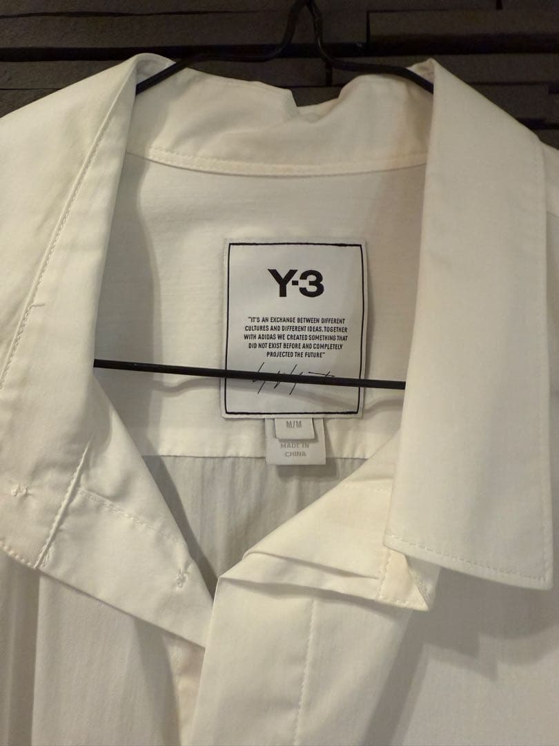 Y-3 ホワイトシャツ ポケット付き