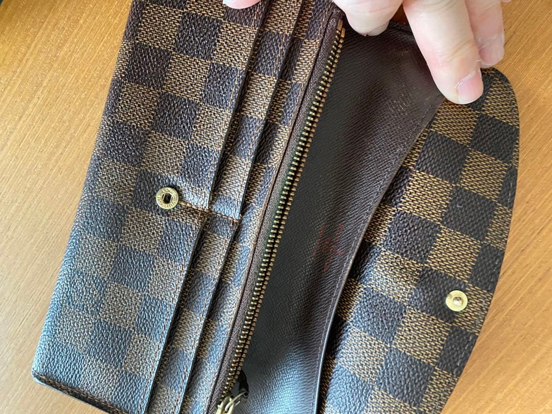 ダミエ パターン長財布