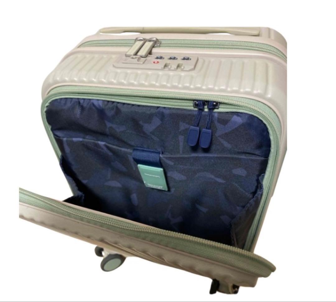 人気色　イノベーター キャリーバック　スーツケース 21L 機内持込OK