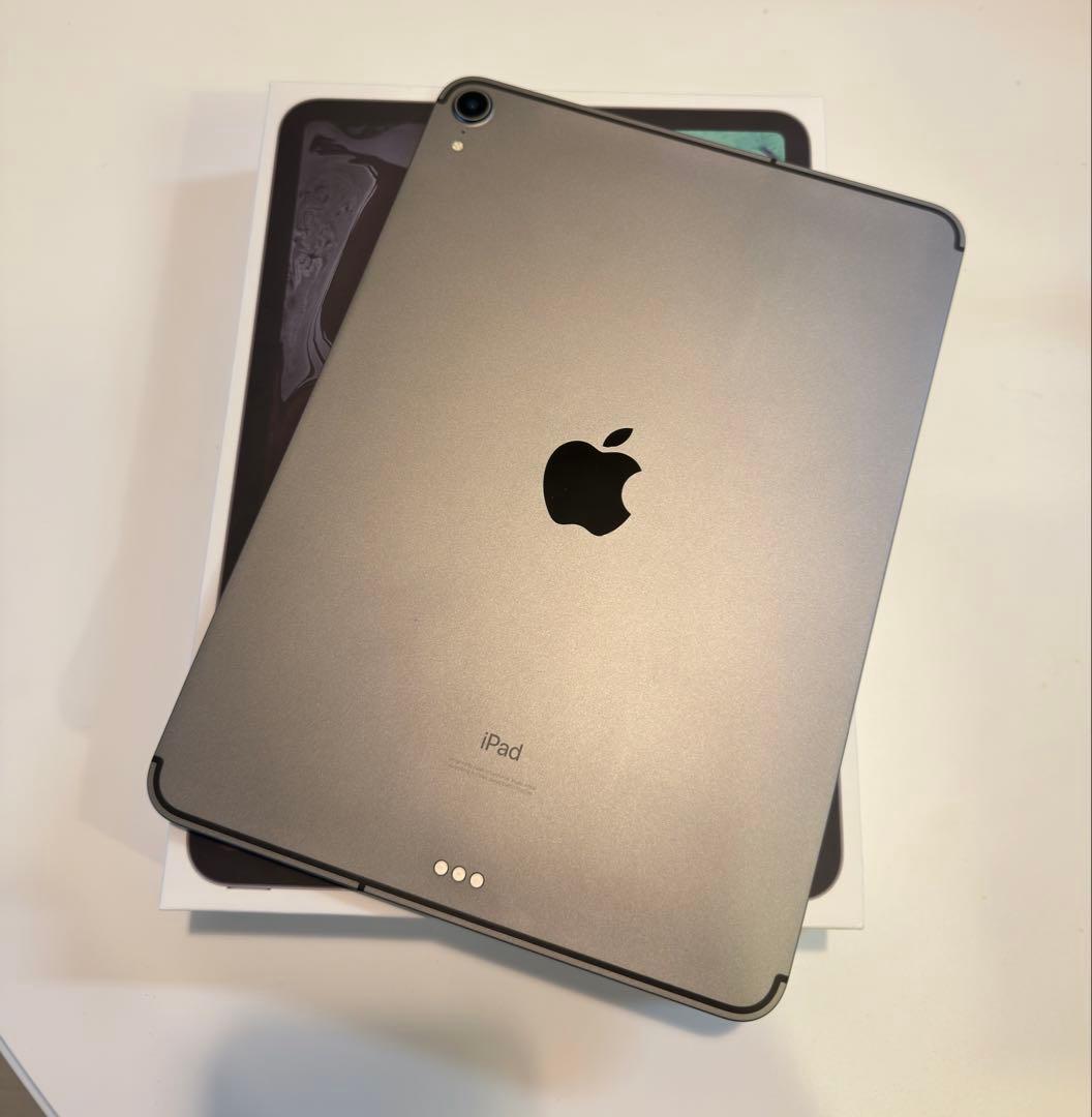 T*y様 iPad Pro 11インチ 2018 スペースグレー 256GB セ