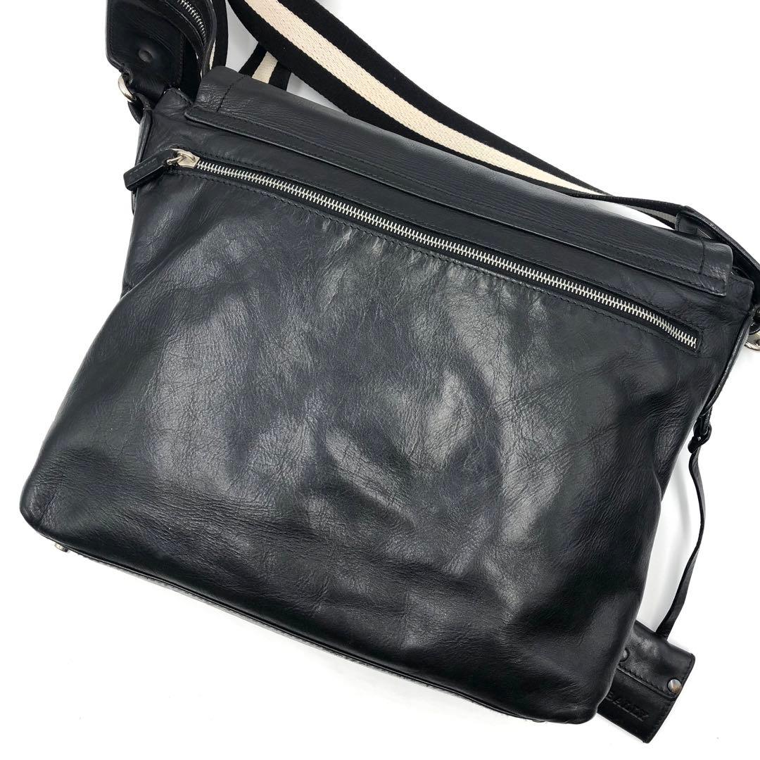 希少 BALLY メッセンジャーバッグ トレスポ A4 鍵付 レザー ブラック