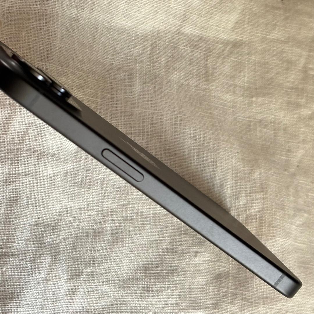 iPhone15 128GB ブラック SIMフリー バッテリー100％ 保証有