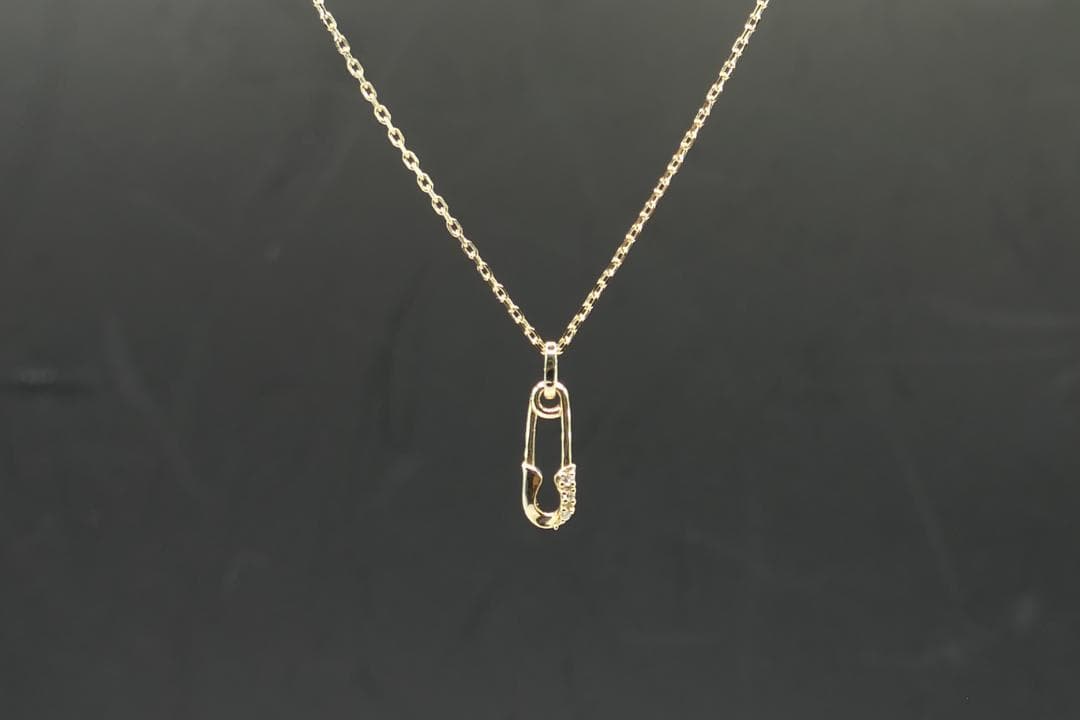 【在庫処分セール】新品　ライオンハート　K10　安全ピン　ダイヤ　ネックレス