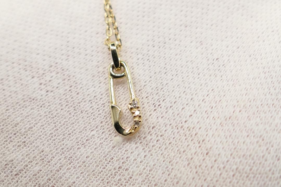 【在庫処分セール】新品　ライオンハート　K10　安全ピン　ダイヤ　ネックレス