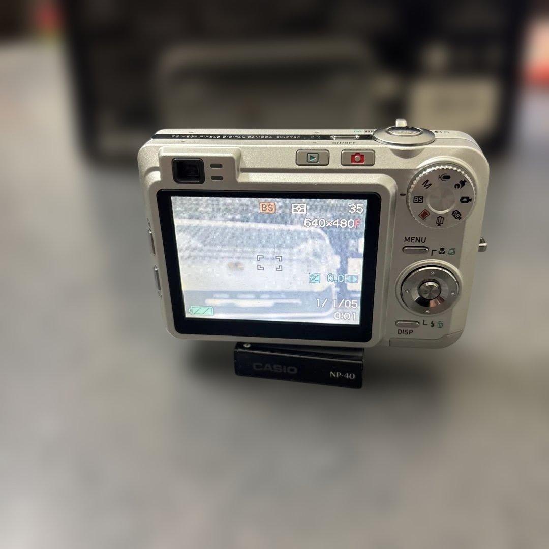 CASIO EXILIM EX-Z750 コンパクトデジタルカメラ